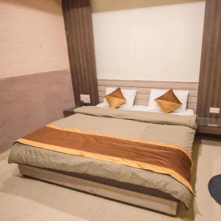 Brij Palace Hotel Bhopal Ngoại thất bức ảnh