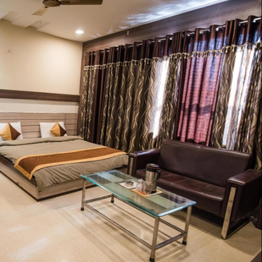 Brij Palace Hotel Bhopal Ngoại thất bức ảnh