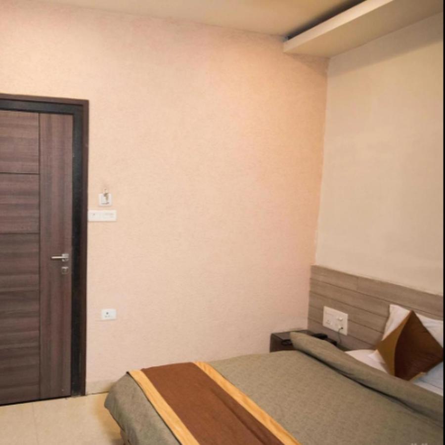 Brij Palace Hotel Bhopal Ngoại thất bức ảnh