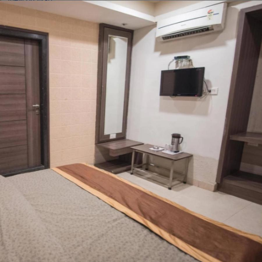 Brij Palace Hotel Bhopal Ngoại thất bức ảnh
